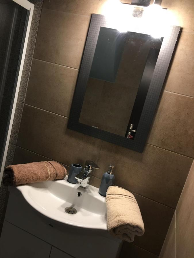Αρχοντικό Κίρφυς Aparthotel Desfina Εξωτερικό φωτογραφία