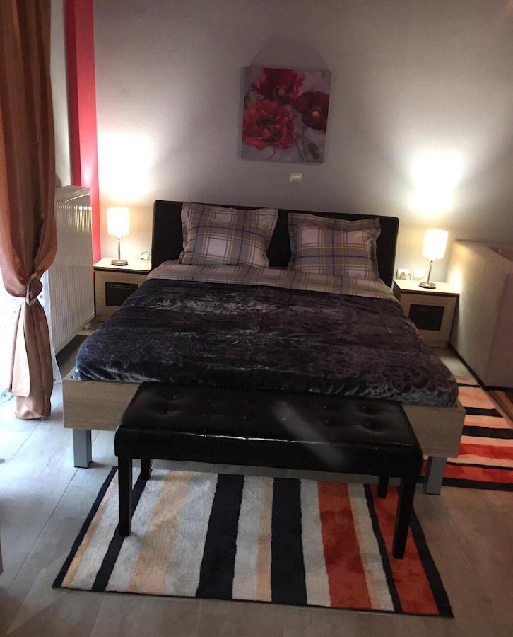 Αρχοντικό Κίρφυς Aparthotel Desfina Εξωτερικό φωτογραφία