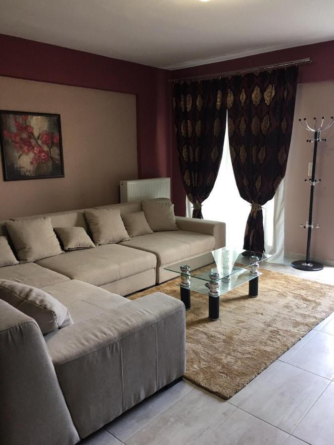 Αρχοντικό Κίρφυς Aparthotel Desfina Εξωτερικό φωτογραφία