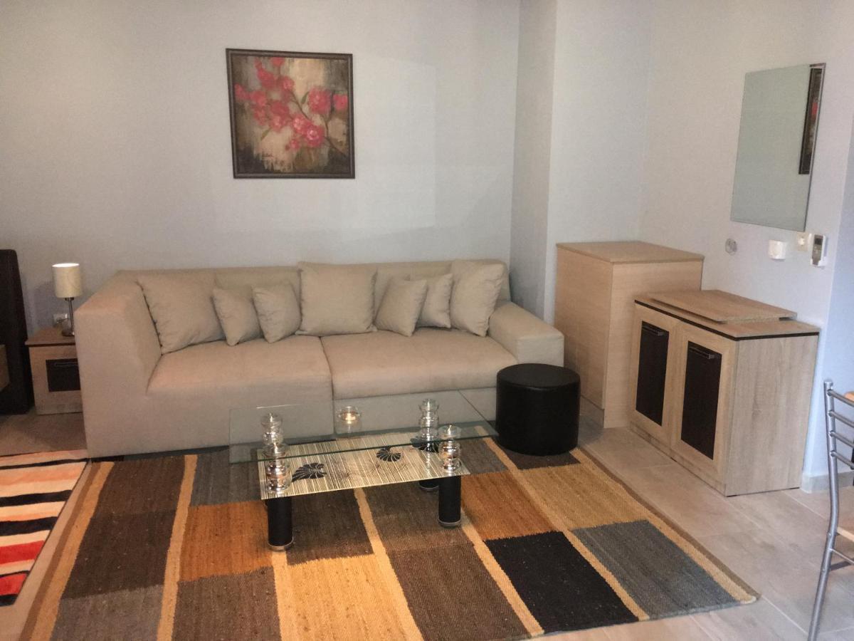 Αρχοντικό Κίρφυς Aparthotel Desfina Εξωτερικό φωτογραφία