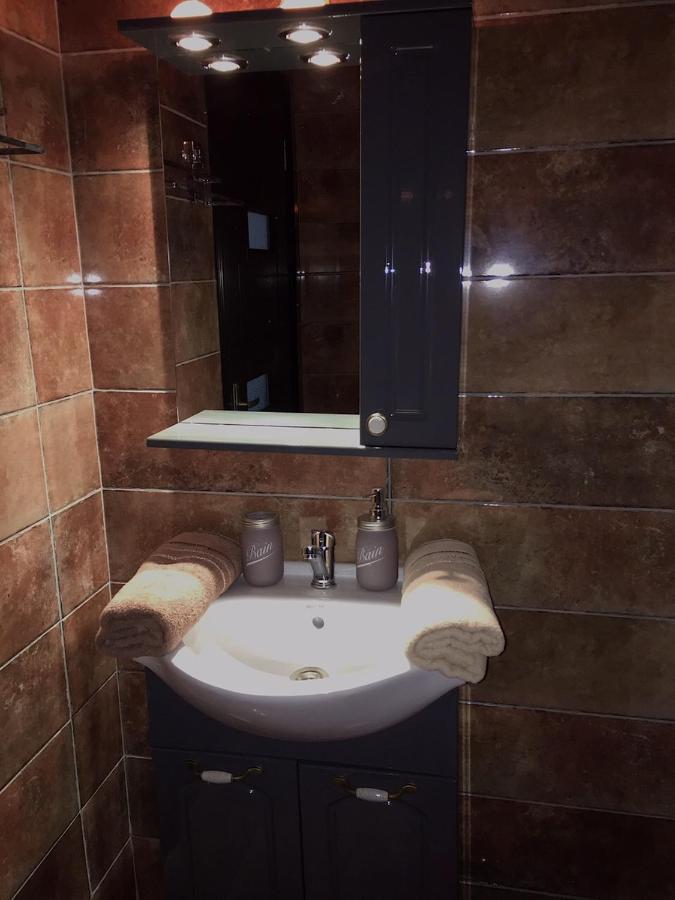 Αρχοντικό Κίρφυς Aparthotel Desfina Εξωτερικό φωτογραφία