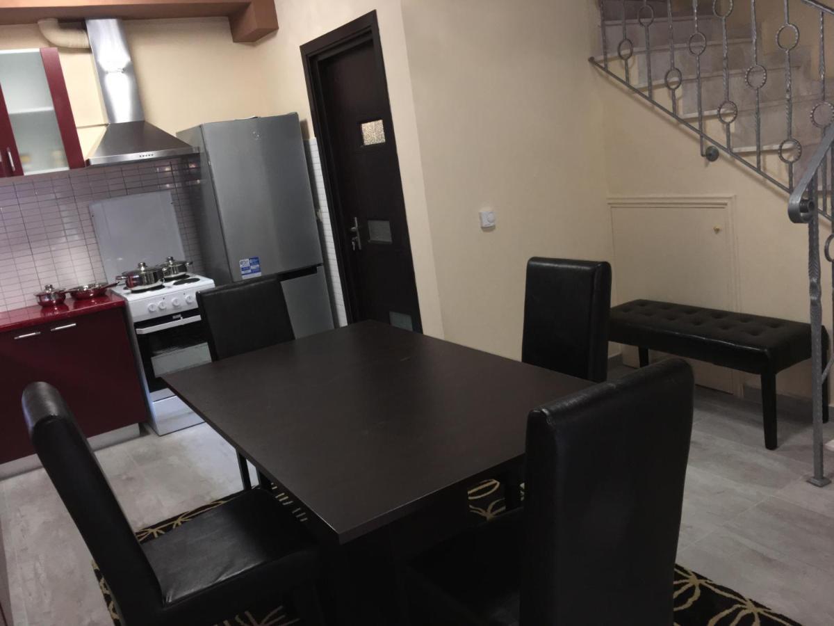 Αρχοντικό Κίρφυς Aparthotel Desfina Εξωτερικό φωτογραφία