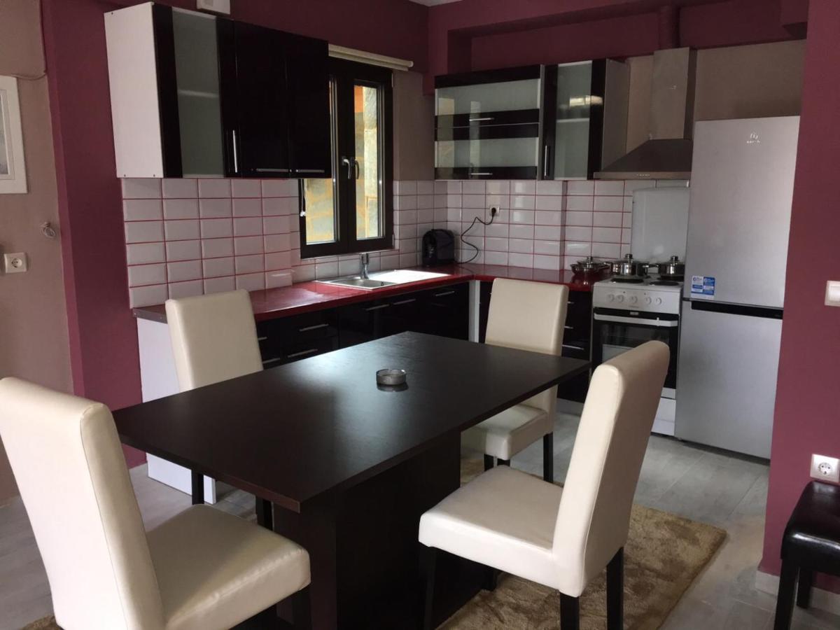 Αρχοντικό Κίρφυς Aparthotel Desfina Εξωτερικό φωτογραφία