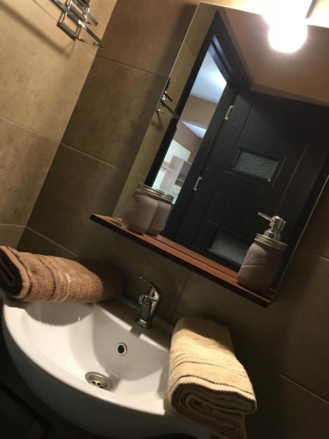 Αρχοντικό Κίρφυς Aparthotel Desfina Εξωτερικό φωτογραφία